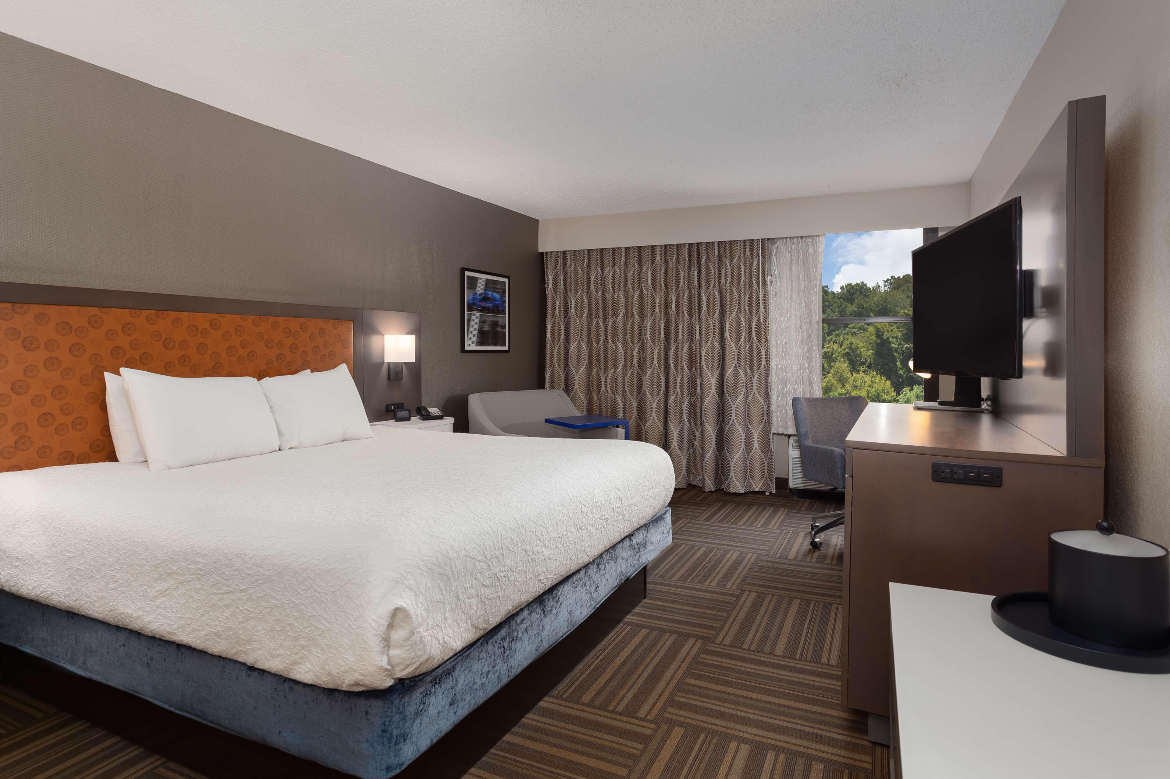 Hampton Inn Bristol Exteriör bild