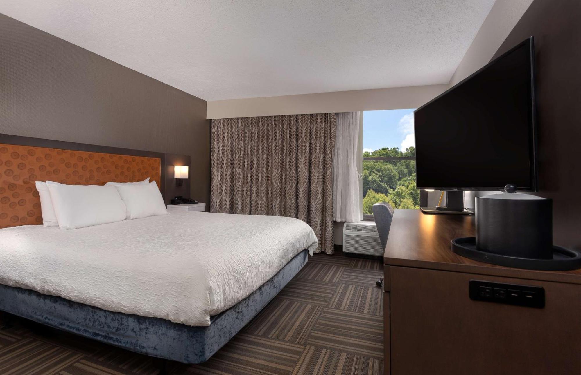 Hampton Inn Bristol Exteriör bild