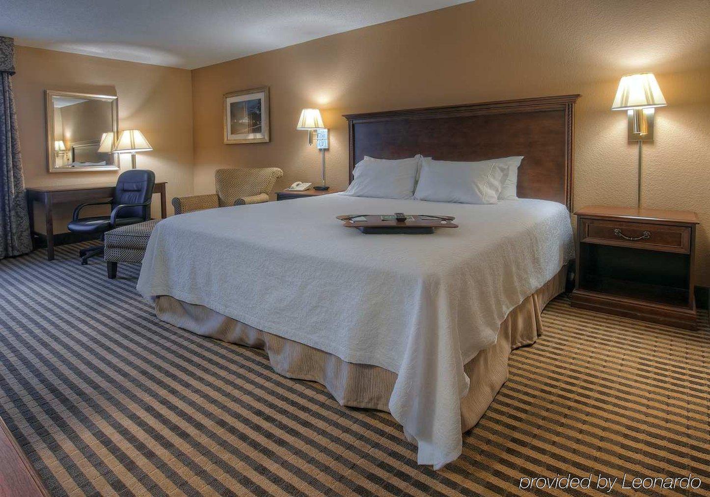 Hampton Inn Bristol Exteriör bild